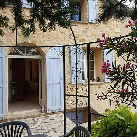 펜션 La Maison Adossee A La Colline Montfort (Alpes-de-Haute-Provence)